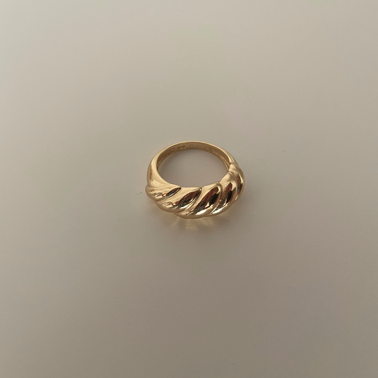 Issa 18k Gold Filled Croissant Ring