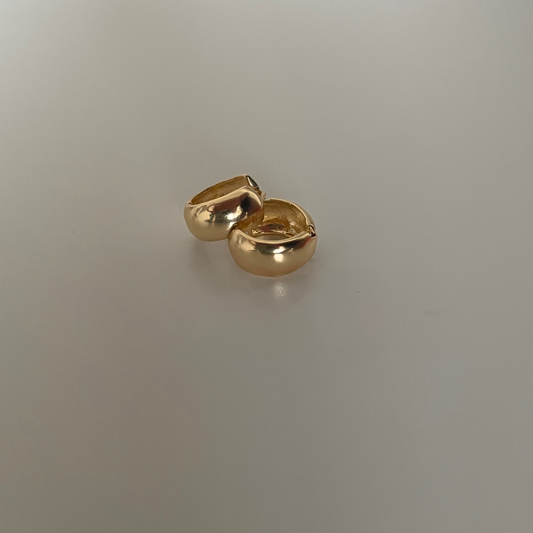 Sia 18k Gold Filled Chunky Clicker Earrings