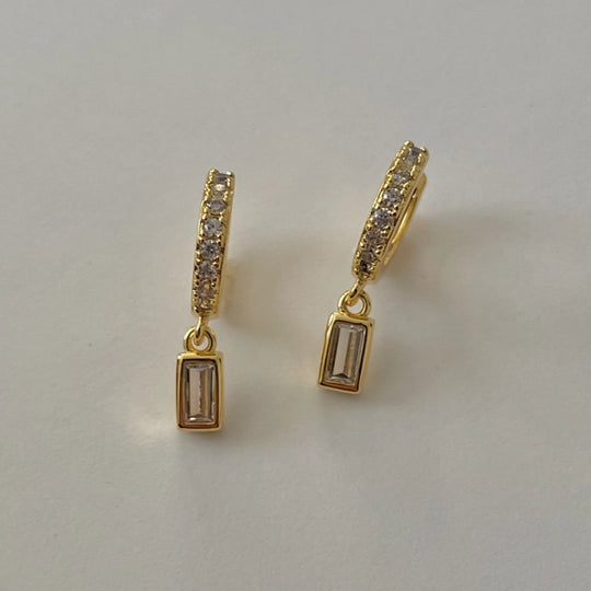 Amari Earrings - White Stone