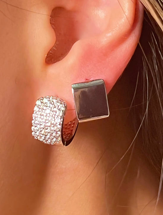 Zoey Huggie Earrings