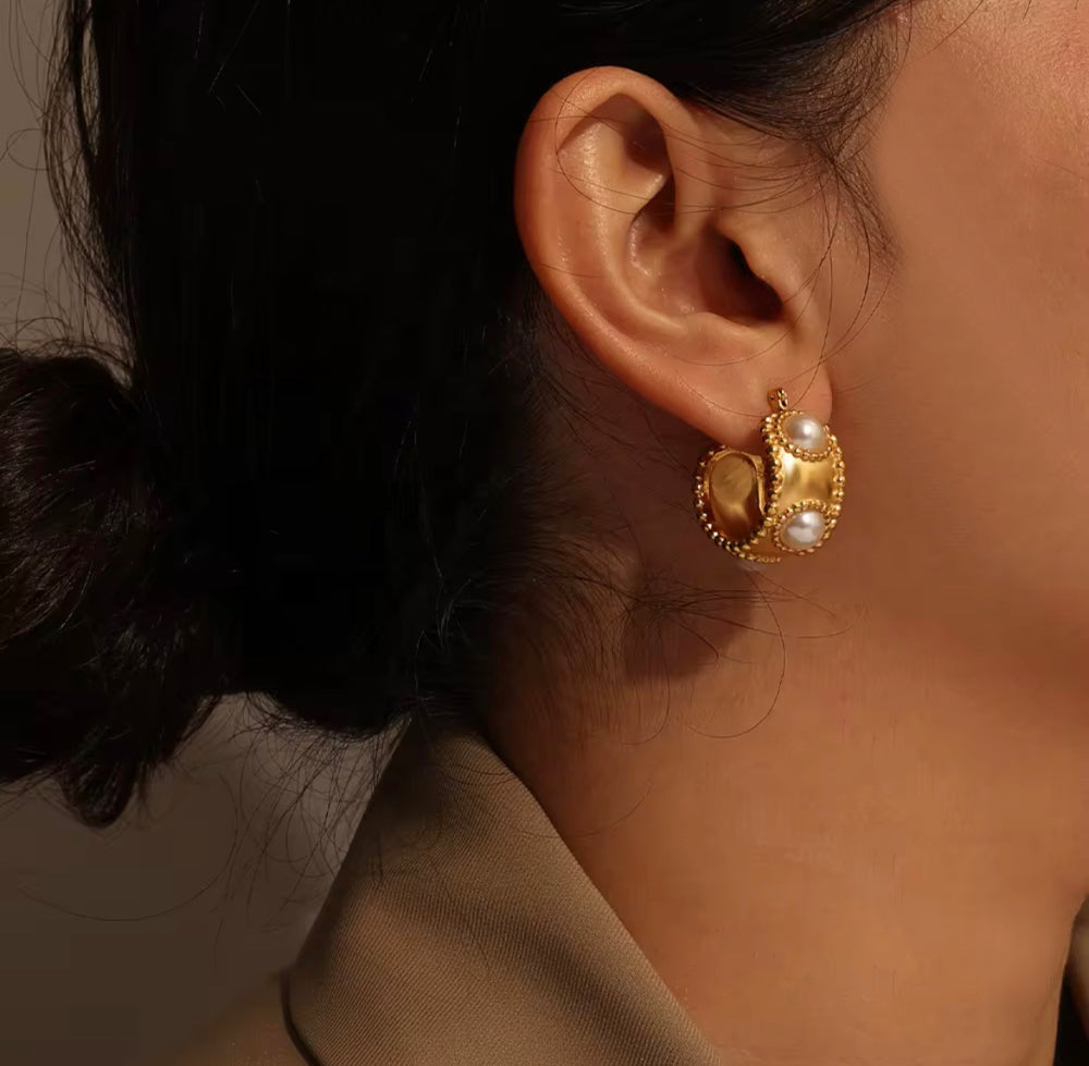 Percilla Pearl Earrings