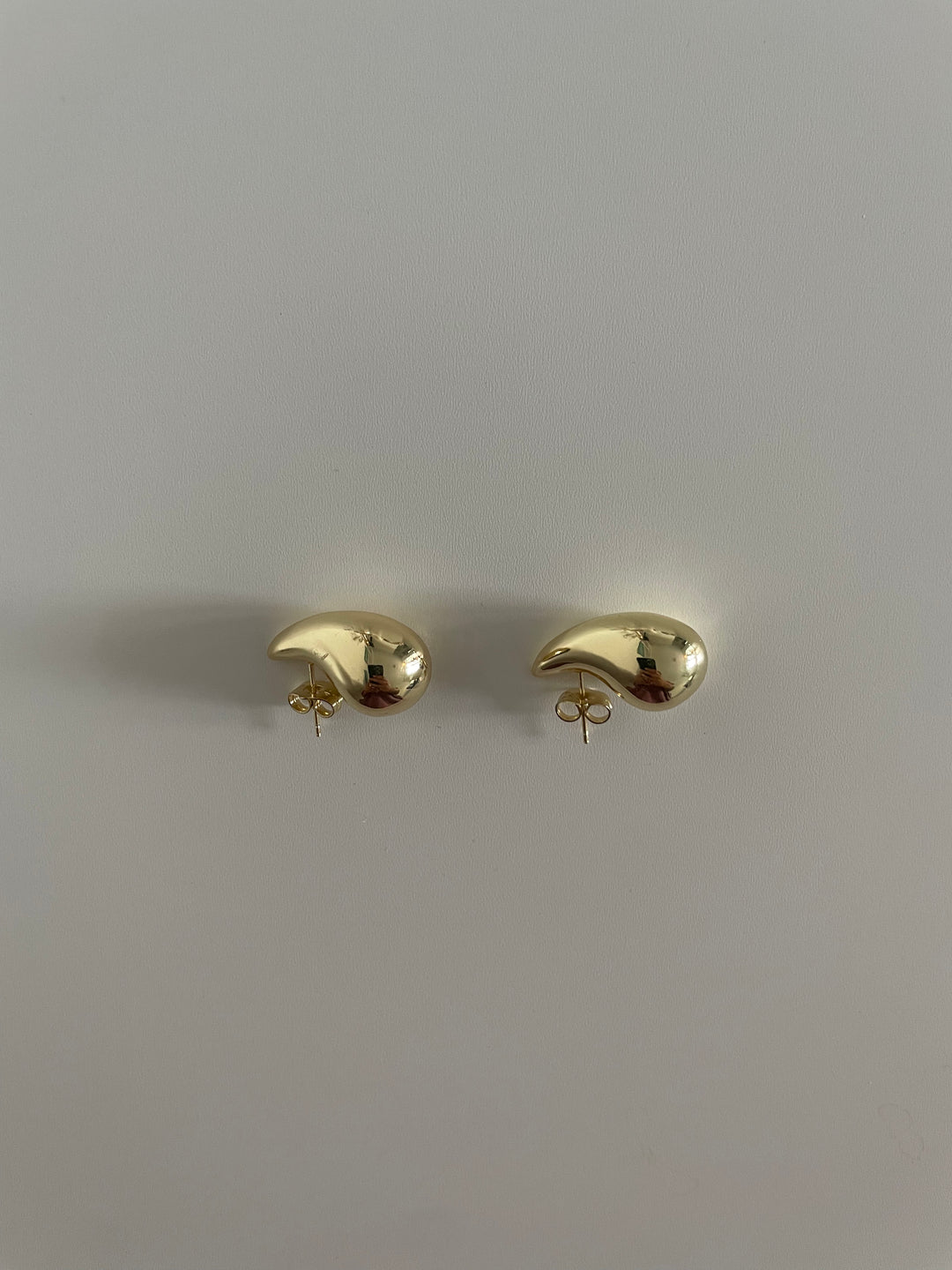 Hailey 14K Gold Filled 30mm Chunky Modern Teardrop Stud Earrings